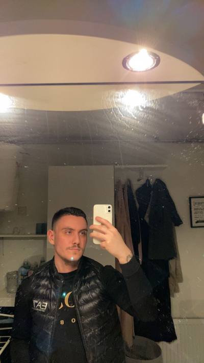 Emil 23 лет Göteborg Швеция