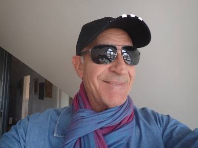 Hubery 66 ans Saint Maur France