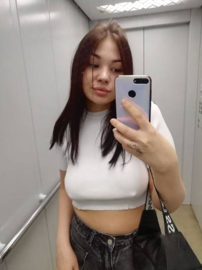 Milana 27 ans Kiev Ukraine