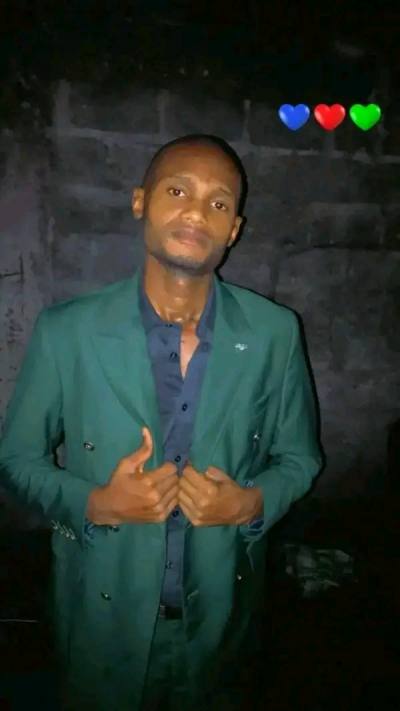 Othniel 30 лет Kinshasa Южная Африка