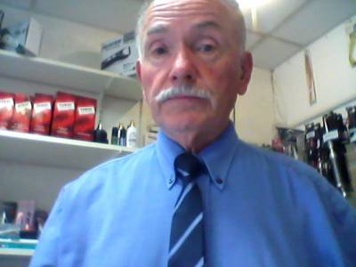 Paul 79 ans Toulon France