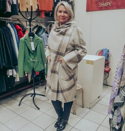 Sandra 54 ans Saint Petersburg Russie