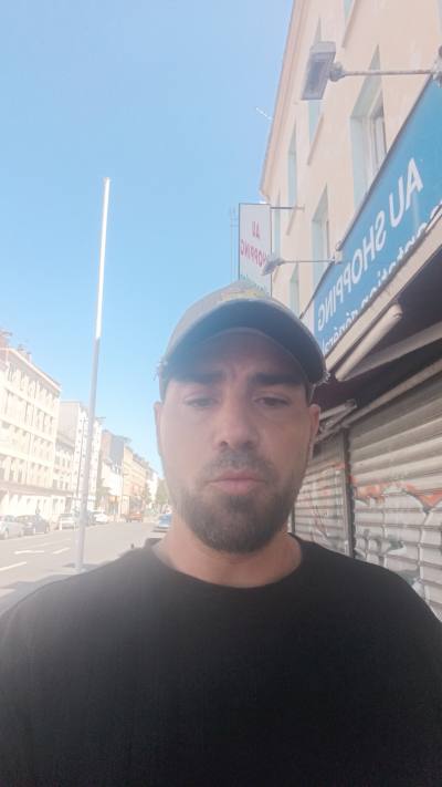 Benji 42 ans Le Havre  France