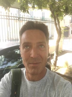 Gilles 56 лет Florensac Франция