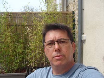 Philippe 57 лет Bordeaux Франция