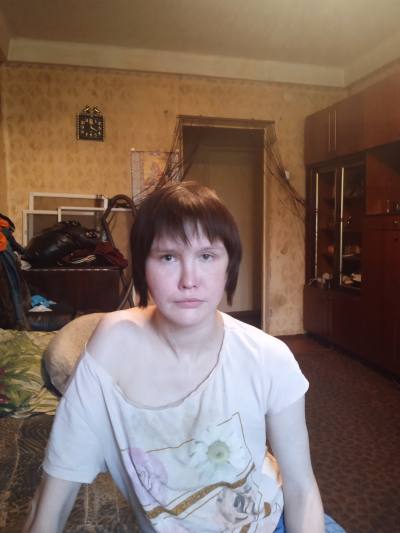 Ксения 32 ans Славянск  Ukraine