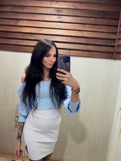 Adala 28 ans Deutschland  Allemagne