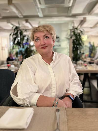 Marina 62 ans Пермь Russie