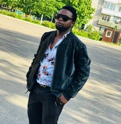 Joe 24 ans Tver Russie