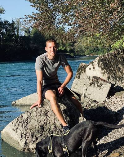 Jonathan 33 лет Annecy Франция