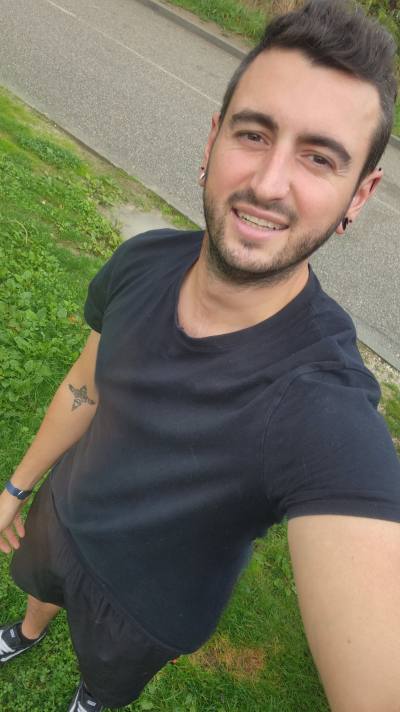 Jordan 29 лет Neydens Франция