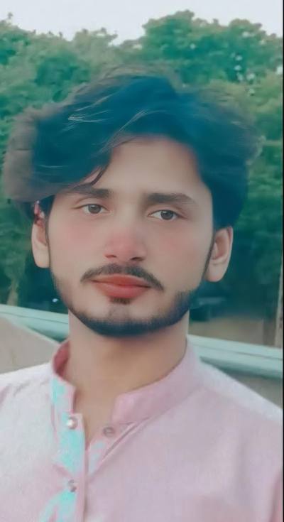 Zubair 20 лет Multan  Pakistan