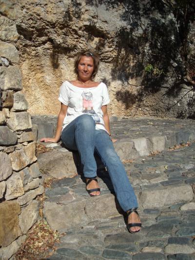 Svetlana 58 ans Beziers France