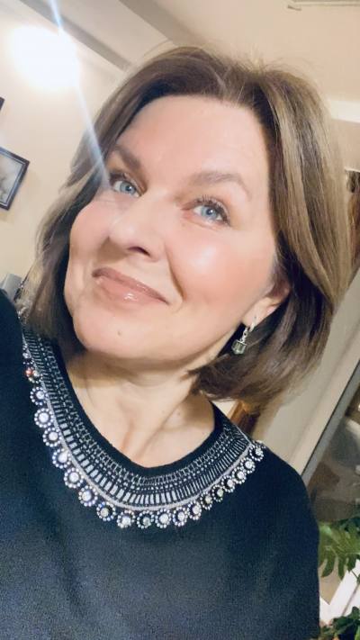 Julia 52 ans Cheliabinsk  Russie