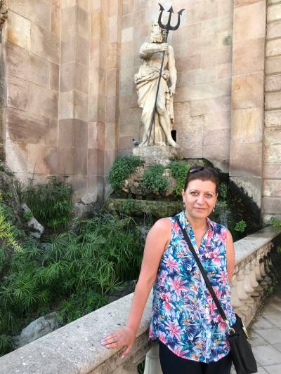 Julia 50 ans Санкт-Петербург Russie