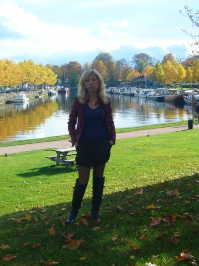 Liliya 42 Jahre Epinal Frankreich