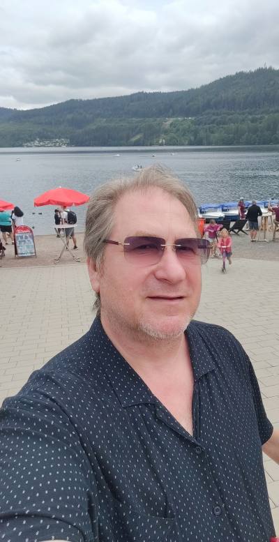 Didi 52 лет Wavre Бельгия