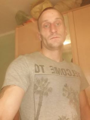 Roman 36 ans Riga Lettonie
