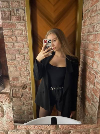 Полина 24 ans Москва Russie