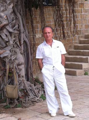 Lucien 64 ans Paris France