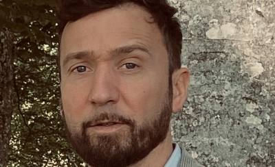 Julien 45 лет Clermont Fd Франция