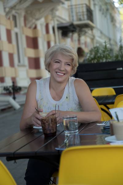 Natalya 71 ans Odessa Ukraine