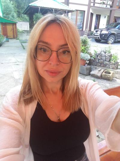 Elena 45 ans Kramatorsk Ukraine