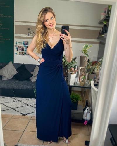 Elena 39 ans Kyiv Ukraine