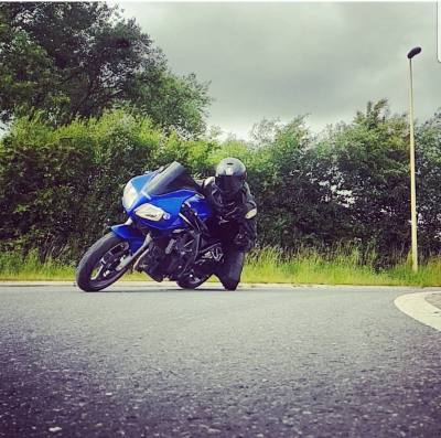 Frank 27 лет Les Loges Франция