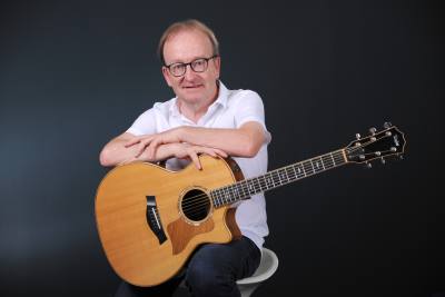 Eric 61 ans Oyonnax France