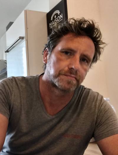 Olivier 51 ans Anderlues Belgique