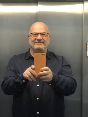 Alan  65 лет Albon Франция
