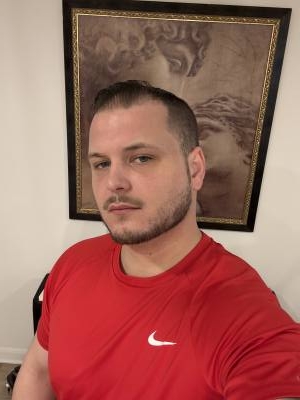 Alexandre 29 лет Longueuil Канада