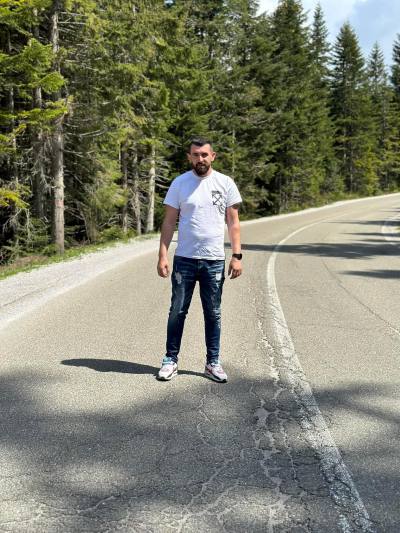 Fitim 30 лет Traunstein Германия