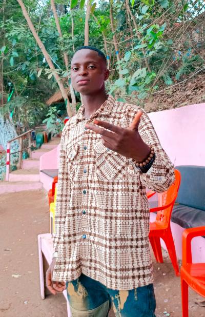 Emmanuel 24 лет Boké  Тунис