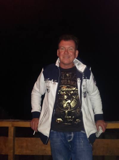 Robert 55 ans Oldenburg Allemagne