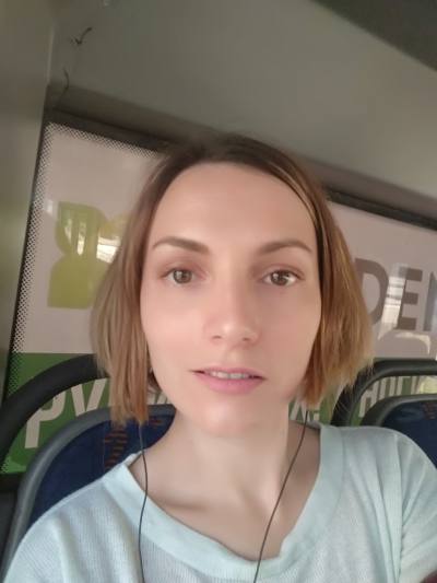 Anna 36 ans Kolpino Russie