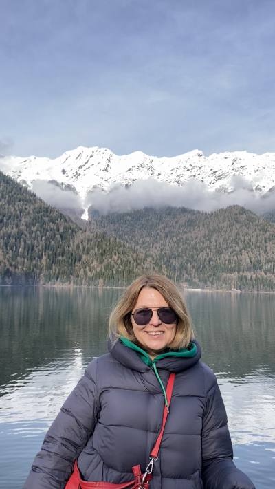Julia 52 ans Cheliabinsk  Russie