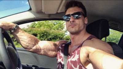Jean yves 36 ans Lyon France