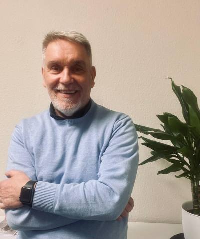 Michael 64 ans Bremen  Allemagne