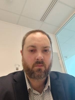 Cédric 39 лет Paris Франция