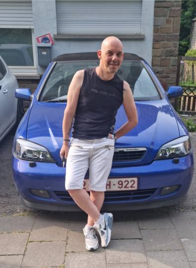 Eric 51 ans Liege Belgique