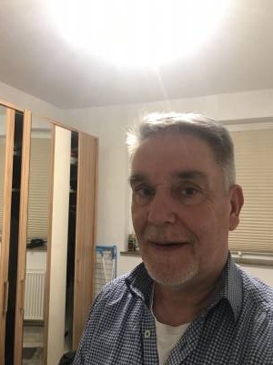 Michael 64 ans Bremen  Allemagne