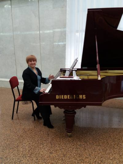 Svetlana 70 ans Ростов-на-Дону Russie