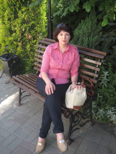 Anna 60 ans Minsk Biélorussie