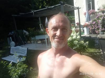 Frédéric 55 лет Aurillac  Франция