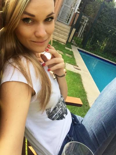 Natalie 37 ans Odessa Ukraine