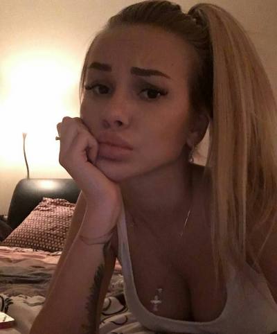 Olena 23 ans Krivoy Rog Ukraine