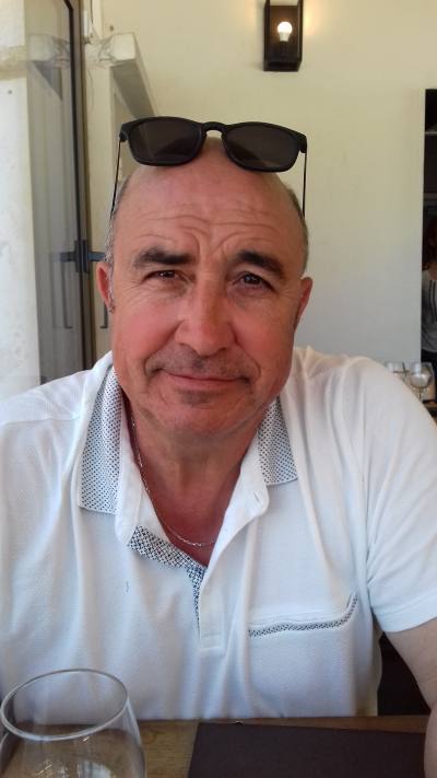 Marc 65 лет  Франция