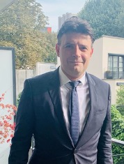 Vince 49 ans Paris France